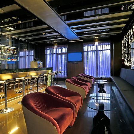 Golden Tulip - Aesthetics Hotel Zhunan Bagian luar foto