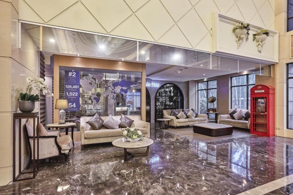 Golden Tulip - Aesthetics Hotel Zhunan Bagian luar foto