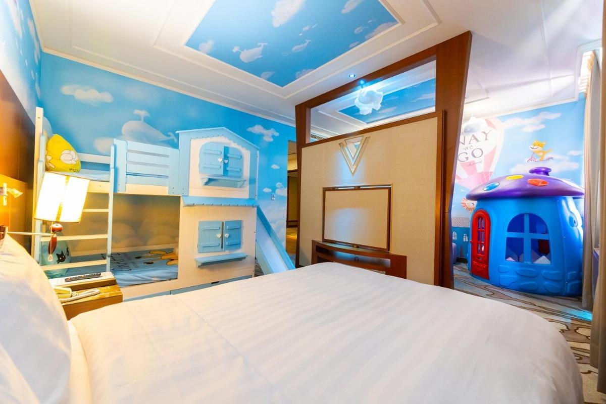 Golden Tulip - Aesthetics Hotel Zhunan Bagian luar foto
