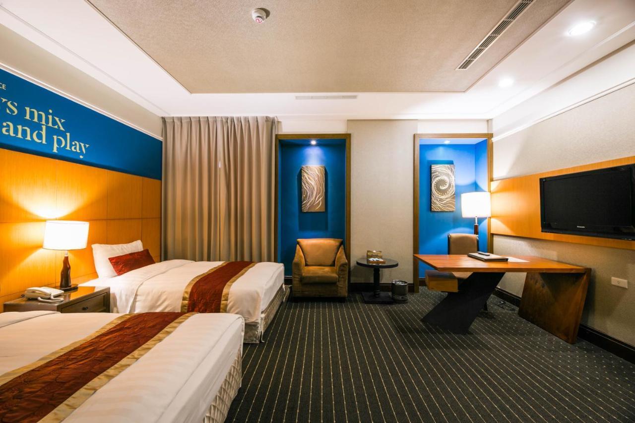 Golden Tulip - Aesthetics Hotel Zhunan Bagian luar foto