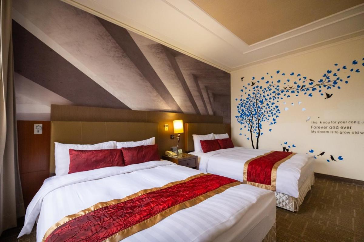 Golden Tulip - Aesthetics Hotel Zhunan Bagian luar foto