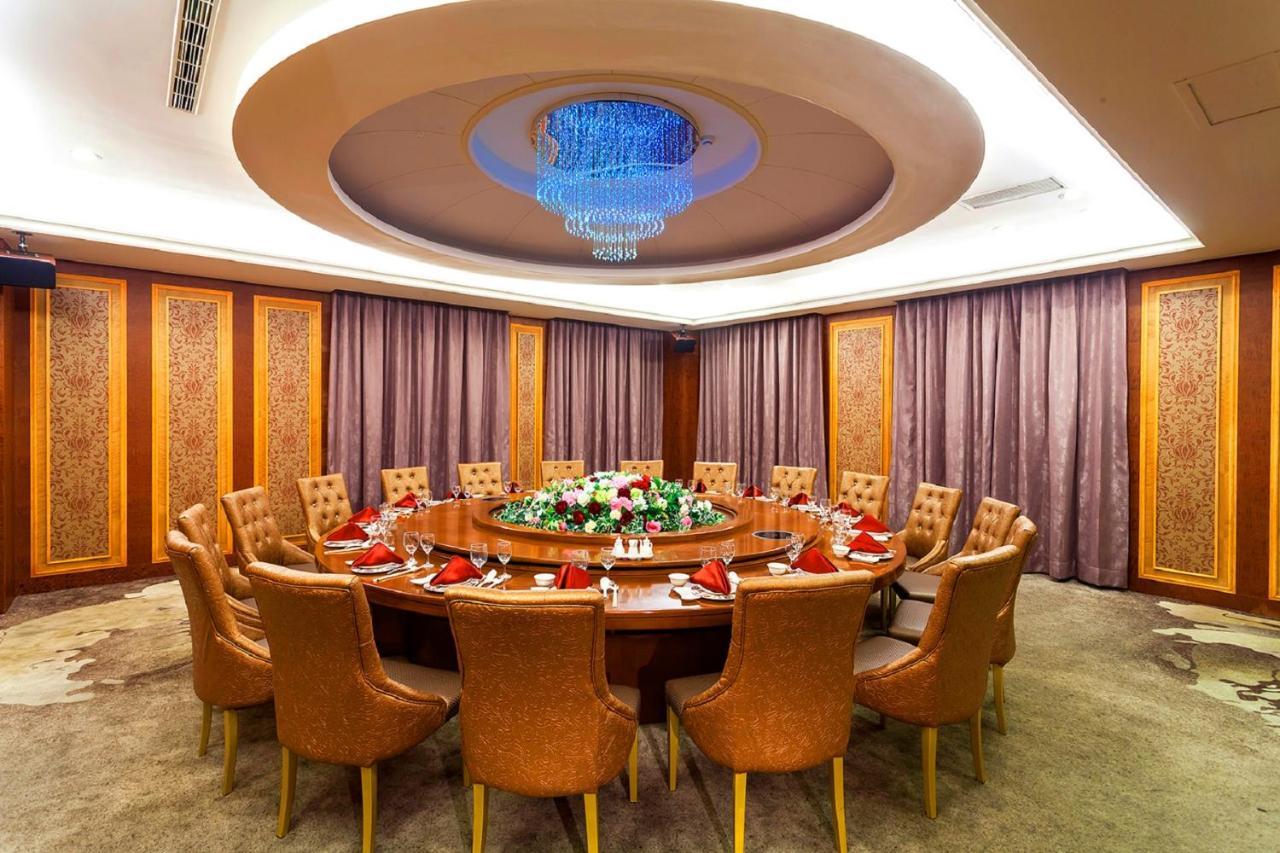 Golden Tulip - Aesthetics Hotel Zhunan Bagian luar foto