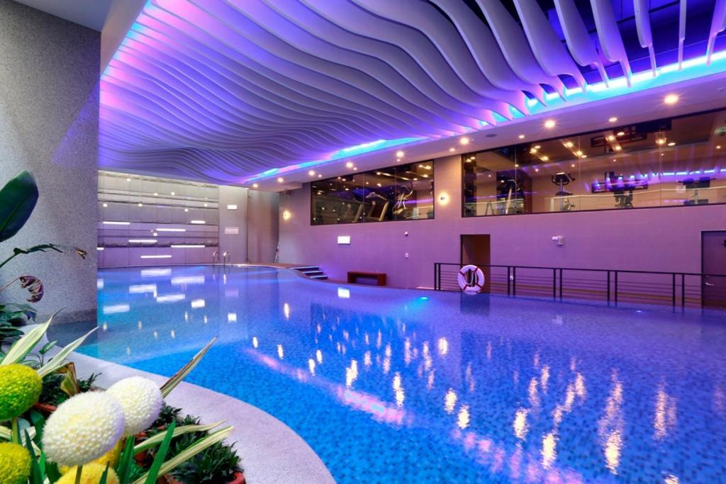 Golden Tulip - Aesthetics Hotel Zhunan Bagian luar foto